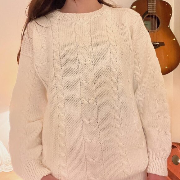 American Vintage Women's White and Cream Jumper - Picture 2 of 3
